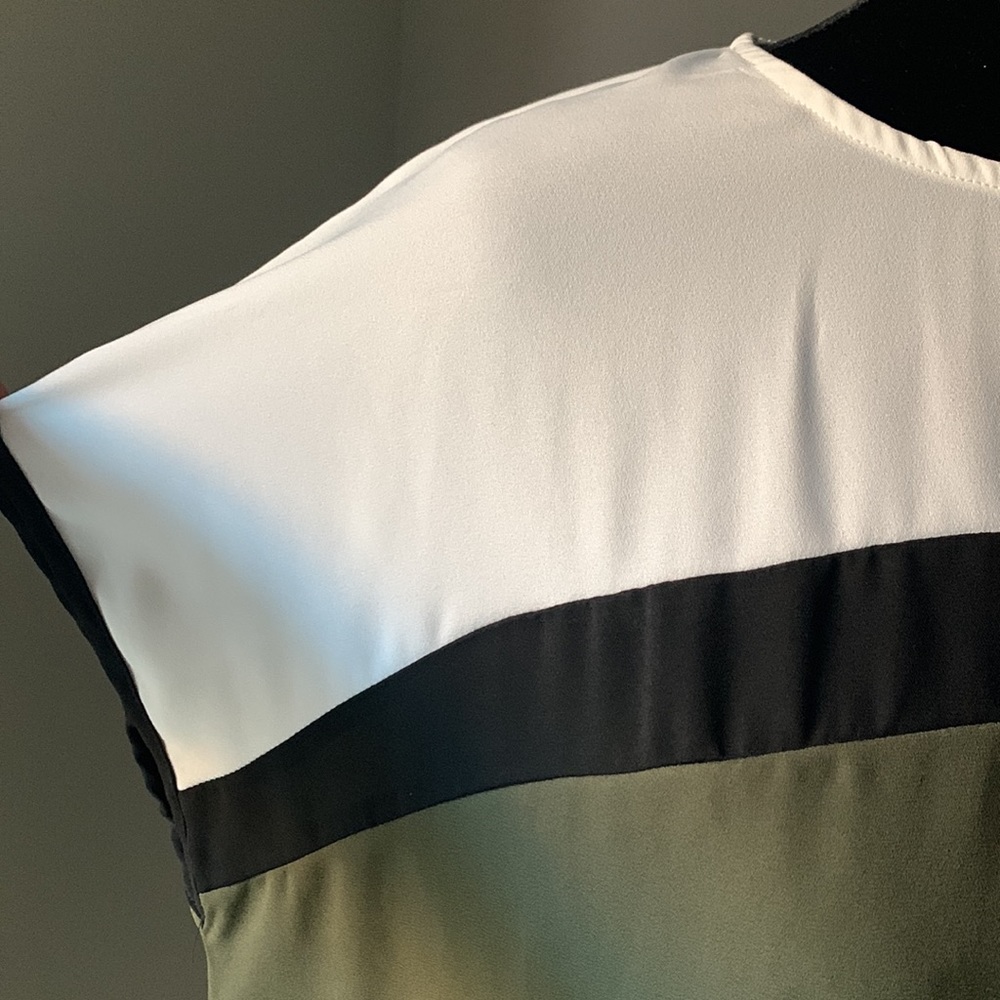 Shein - Picture 3 of 7